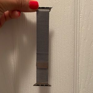 38 mm Milanese stainless steel band